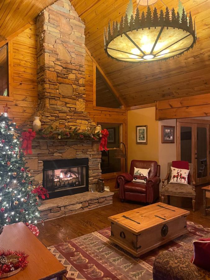 Cozy Creekfront Family Cabin-Pet Friendly -Gamerm-Hot Tub Hiawassee Exterior foto