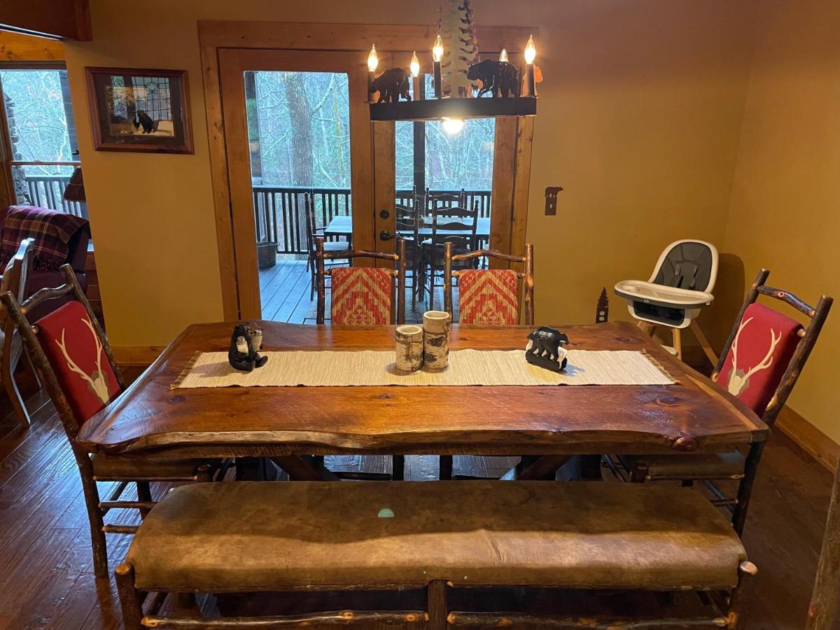 Cozy Creekfront Family Cabin-Pet Friendly -Gamerm-Hot Tub Hiawassee Exterior foto